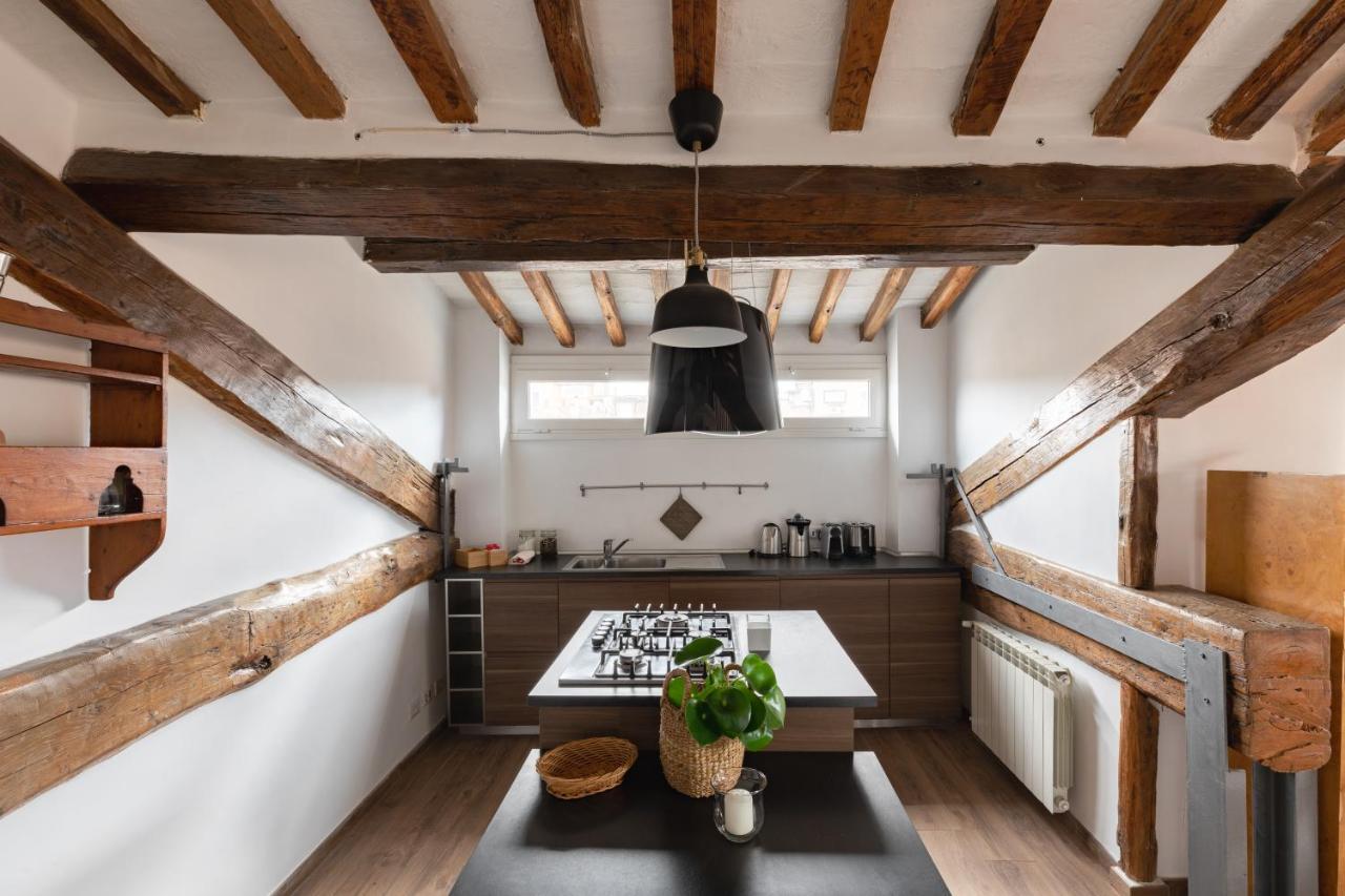 Amazing Penthouse With Terrace And Rooftop In Trastevere 로마 외부 사진