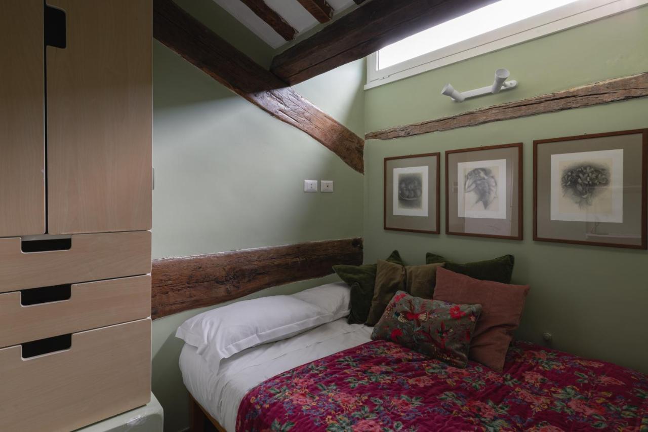 Amazing Penthouse With Terrace And Rooftop In Trastevere 로마 외부 사진