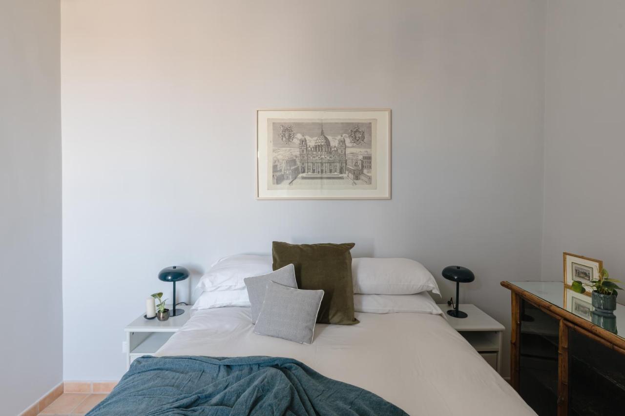 Amazing Penthouse With Terrace And Rooftop In Trastevere 로마 외부 사진
