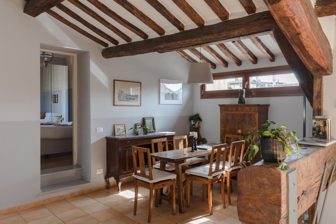 Amazing Penthouse With Terrace And Rooftop In Trastevere 로마 외부 사진