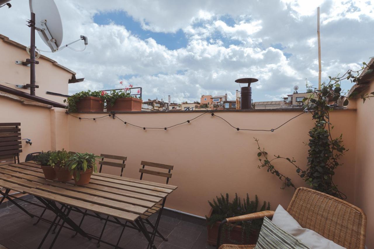 Amazing Penthouse With Terrace And Rooftop In Trastevere 로마 외부 사진