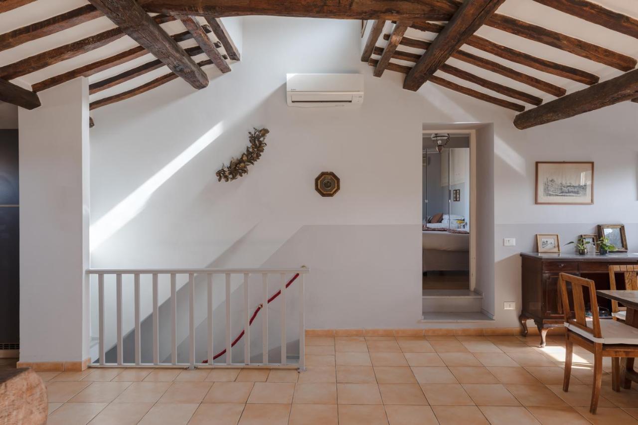 Amazing Penthouse With Terrace And Rooftop In Trastevere 로마 외부 사진