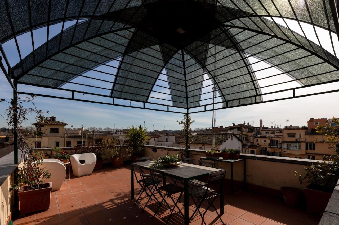 Amazing Penthouse With Terrace And Rooftop In Trastevere 로마 외부 사진