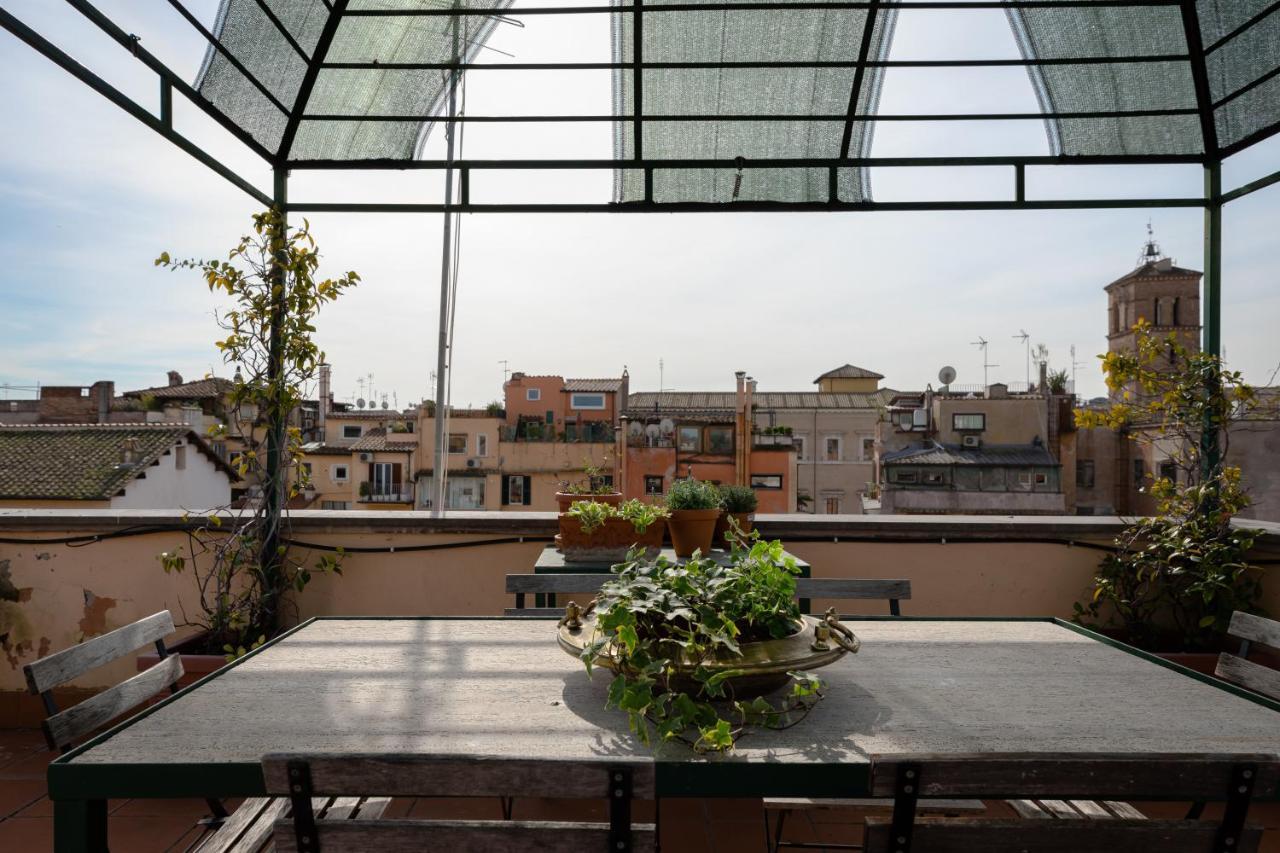 Amazing Penthouse With Terrace And Rooftop In Trastevere 로마 외부 사진